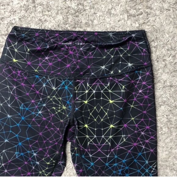 Reebok black and multicolor printed crop leggings - Picture 1 of 5